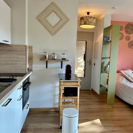 Pres De La Et Du Centre-ville Apartman *